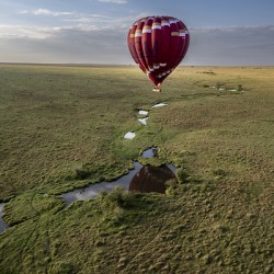  Hot air balloon Masai Mara Valley Africa